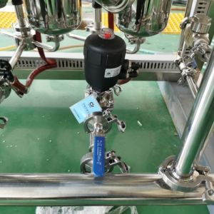 鑫冠宇电瓶水生产用列管多效蒸馏水机LD300-5高效节能